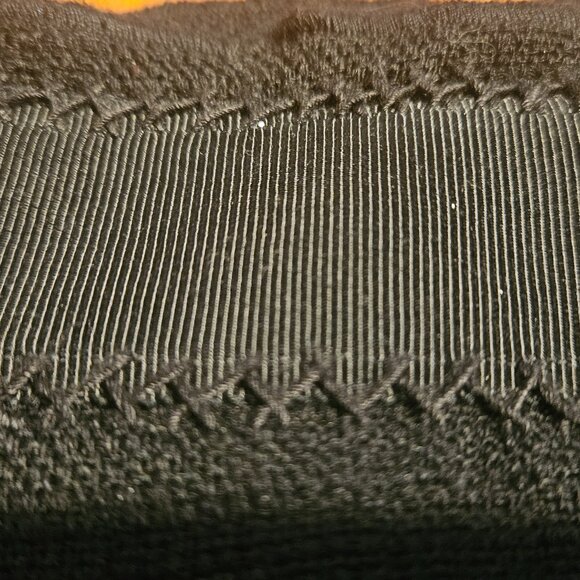 Elegant vintage Elie Tahari wool skirt with beaded embroidery (see sizing below) - Picture 5 of 16